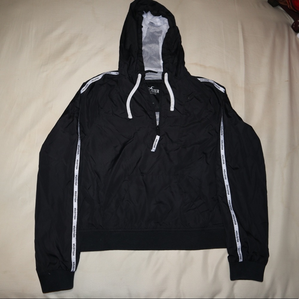 Hollister hoodie/wind breaker